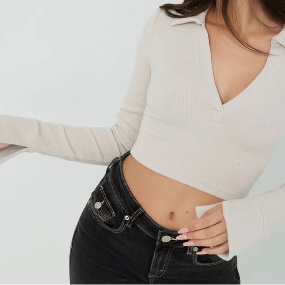 Garage Caroline Long Slv Polo crop | colour: stone | WITH TAGS - Picture 4 of 4